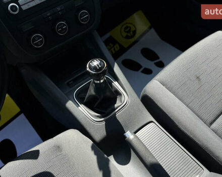 Чорний Фольксваген Гольф, об'ємом двигуна 1.6 л та пробігом 188 тис. км за 5500 $, фото 11 на Automoto.ua