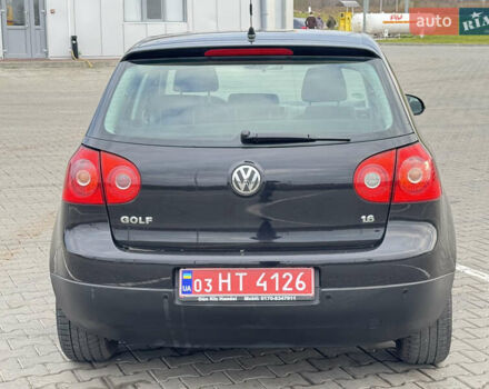 Черный Фольксваген Гольф, объемом двигателя 1.6 л и пробегом 218 тыс. км за 5900 $, фото 9 на Automoto.ua