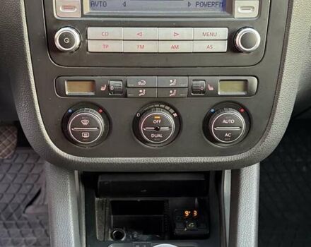 Черный Фольксваген Гольф, объемом двигателя 1.39 л и пробегом 191 тыс. км за 6700 $, фото 15 на Automoto.ua