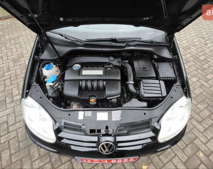 Черный Фольксваген Гольф, объемом двигателя 1.6 л и пробегом 237 тыс. км за 6500 $, фото 46 на Automoto.ua