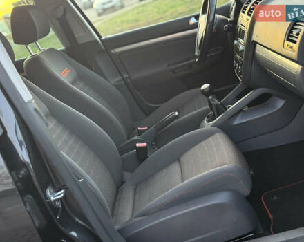 Чорний Фольксваген Гольф, об'ємом двигуна 1.6 л та пробігом 169 тис. км за 5999 $, фото 66 на Automoto.ua