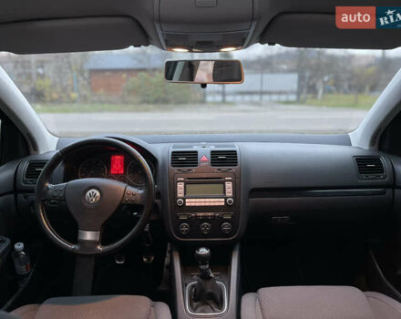 Чорний Фольксваген Гольф, об'ємом двигуна 1.4 л та пробігом 170 тис. км за 6250 $, фото 26 на Automoto.ua