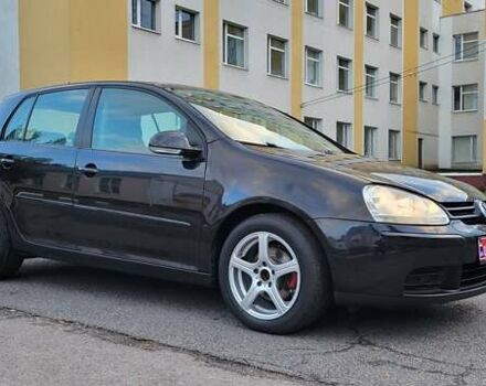 Черный Фольксваген Гольф, объемом двигателя 1.6 л и пробегом 221 тыс. км за 5750 $, фото 5 на Automoto.ua