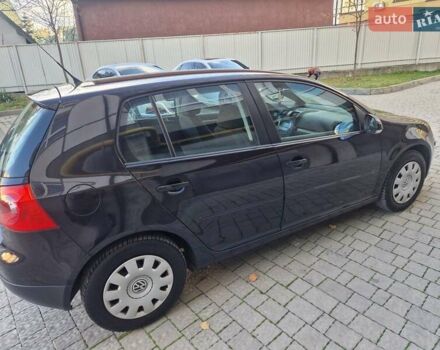 Черный Фольксваген Гольф, объемом двигателя 1.6 л и пробегом 255 тыс. км за 5950 $, фото 16 на Automoto.ua