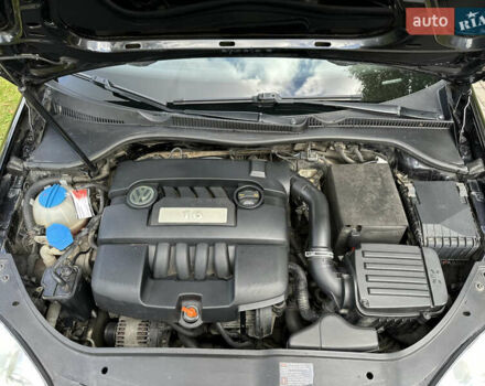 Чорний Фольксваген Гольф, об'ємом двигуна 1.6 л та пробігом 296 тис. км за 6499 $, фото 32 на Automoto.ua