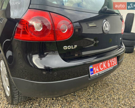 Черный Фольксваген Гольф, объемом двигателя 1.6 л и пробегом 253 тыс. км за 6250 $, фото 39 на Automoto.ua