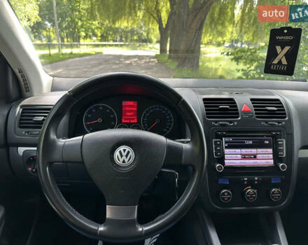Чорний Фольксваген Гольф, об'ємом двигуна 1.6 л та пробігом 296 тис. км за 6499 $, фото 15 на Automoto.ua