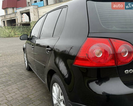 Черный Фольксваген Гольф, объемом двигателя 1.6 л и пробегом 173 тыс. км за 7000 $, фото 17 на Automoto.ua