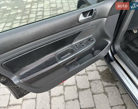 Чорний Фольксваген Гольф, об'ємом двигуна 1.6 л та пробігом 329 тис. км за 4350 $, фото 22 на Automoto.ua