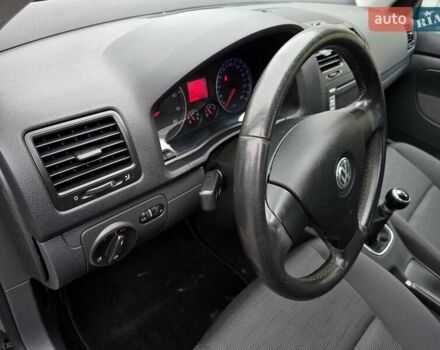 Чорний Фольксваген Гольф, об'ємом двигуна 1.6 л та пробігом 230 тис. км за 6450 $, фото 107 на Automoto.ua