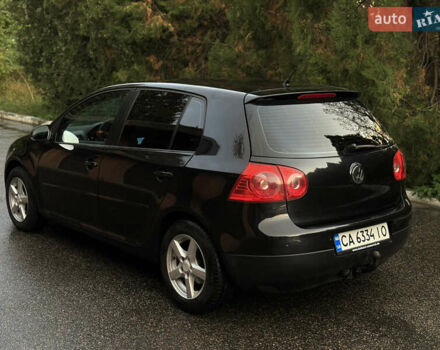 Черный Фольксваген Гольф, объемом двигателя 1.6 л и пробегом 290 тыс. км за 6350 $, фото 4 на Automoto.ua