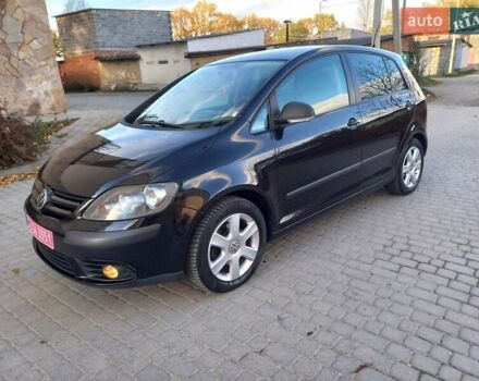 Черный Фольксваген Гольф, объемом двигателя 1.6 л и пробегом 200 тыс. км за 5650 $, фото 10 на Automoto.ua