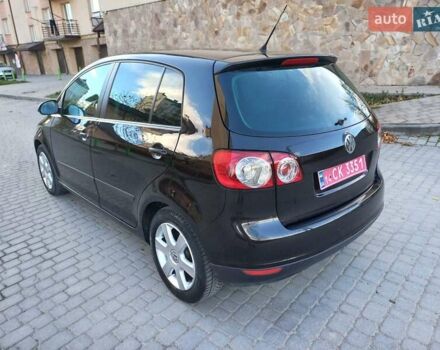 Черный Фольксваген Гольф, объемом двигателя 1.6 л и пробегом 200 тыс. км за 5650 $, фото 14 на Automoto.ua