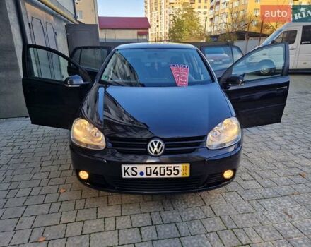 Черный Фольксваген Гольф, объемом двигателя 1.6 л и пробегом 255 тыс. км за 5950 $, фото 40 на Automoto.ua