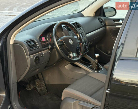 Чорний Фольксваген Гольф, об'ємом двигуна 1.6 л та пробігом 169 тис. км за 5999 $, фото 49 на Automoto.ua