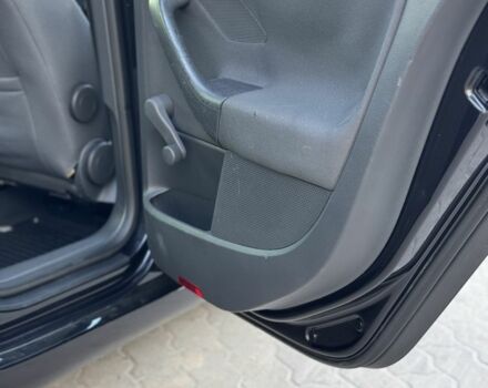 Черный Фольксваген Гольф, объемом двигателя 1.6 л и пробегом 260 тыс. км за 6100 $, фото 18 на Automoto.ua