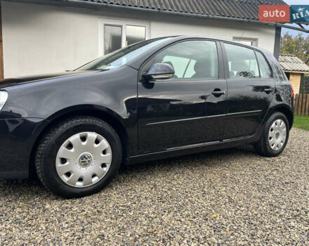 Черный Фольксваген Гольф, объемом двигателя 1.6 л и пробегом 253 тыс. км за 6250 $, фото 17 на Automoto.ua