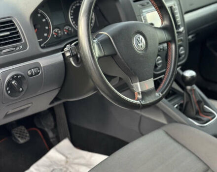 Черный Фольксваген Гольф, объемом двигателя 1.6 л и пробегом 232 тыс. км за 5750 $, фото 17 на Automoto.ua