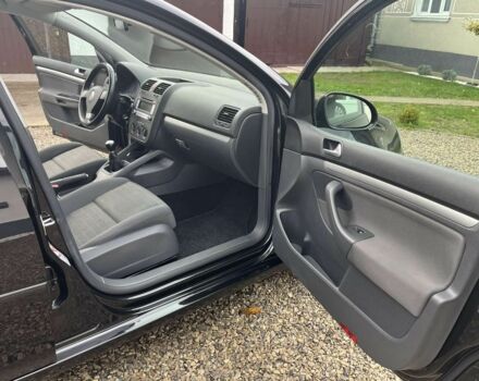 Чорний Фольксваген Гольф, об'ємом двигуна 0 л та пробігом 252 тис. км за 6250 $, фото 5 на Automoto.ua