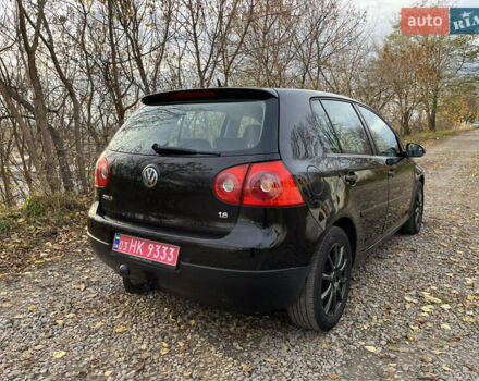 Черный Фольксваген Гольф, объемом двигателя 1.6 л и пробегом 235 тыс. км за 5899 $, фото 2 на Automoto.ua