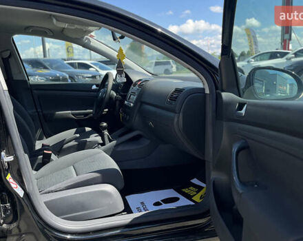 Чорний Фольксваген Гольф, об'ємом двигуна 1.6 л та пробігом 188 тис. км за 5500 $, фото 20 на Automoto.ua