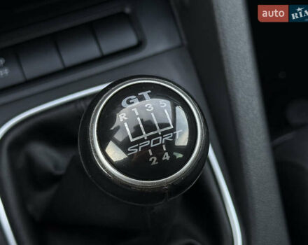 Черный Фольксваген Гольф, объемом двигателя 1.6 л и пробегом 182 тыс. км за 6350 $, фото 83 на Automoto.ua