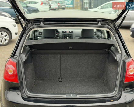 Черный Фольксваген Гольф, объемом двигателя 1.4 л и пробегом 189 тыс. км за 5650 $, фото 13 на Automoto.ua