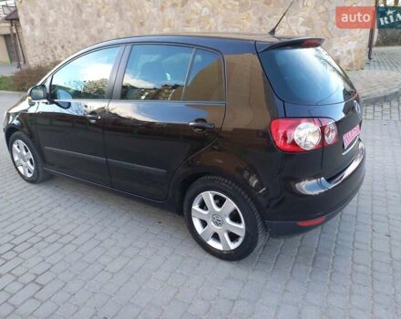 Черный Фольксваген Гольф, объемом двигателя 1.6 л и пробегом 200 тыс. км за 5650 $, фото 12 на Automoto.ua