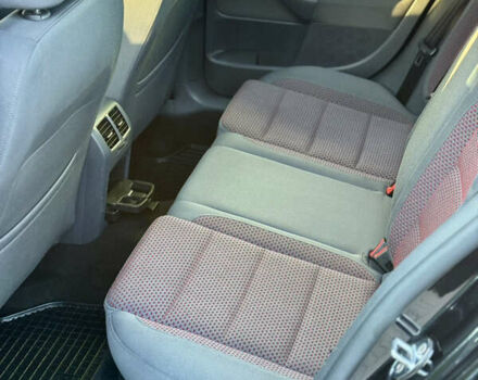 Черный Фольксваген Гольф, объемом двигателя 1.4 л и пробегом 171 тыс. км за 7500 $, фото 16 на Automoto.ua