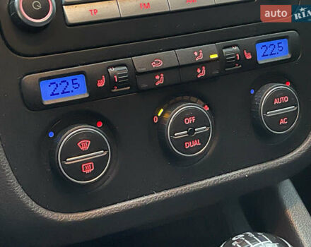 Чорний Фольксваген Гольф, об'ємом двигуна 1.4 л та пробігом 170 тис. км за 6250 $, фото 45 на Automoto.ua