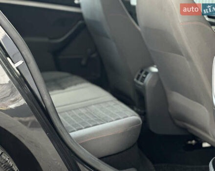 Черный Фольксваген Гольф, объемом двигателя 1.4 л и пробегом 191 тыс. км за 5500 $, фото 32 на Automoto.ua