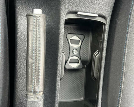 Черный Фольксваген Гольф, объемом двигателя 1.6 л и пробегом 253 тыс. км за 6250 $, фото 82 на Automoto.ua