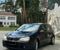 Черный Фольксваген Гольф, объемом двигателя 1.6 л и пробегом 285 тыс. км за 6000 $, фото 1 на Automoto.ua