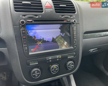 Черный Фольксваген Гольф, объемом двигателя 1.4 л и пробегом 217 тыс. км за 7750 $, фото 12 на Automoto.ua