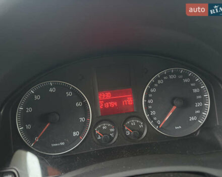 Черный Фольксваген Гольф, объемом двигателя 1.6 л и пробегом 213 тыс. км за 5850 $, фото 14 на Automoto.ua