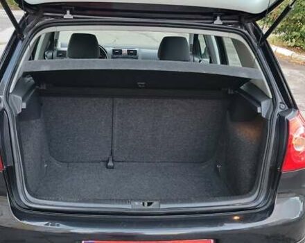 Черный Фольксваген Гольф, объемом двигателя 1.6 л и пробегом 221 тыс. км за 5750 $, фото 18 на Automoto.ua