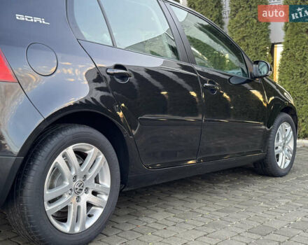 Черный Фольксваген Гольф, объемом двигателя 0 л и пробегом 269 тыс. км за 5500 $, фото 12 на Automoto.ua