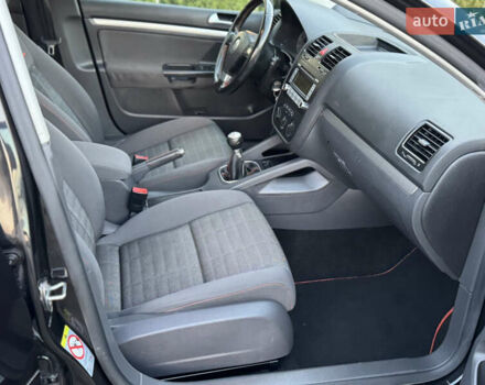 Черный Фольксваген Гольф, объемом двигателя 0 л и пробегом 269 тыс. км за 5500 $, фото 19 на Automoto.ua