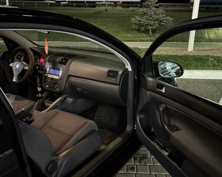 Черный Фольксваген Гольф, объемом двигателя 1.39 л и пробегом 193 тыс. км за 4700 $, фото 18 на Automoto.ua