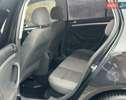 Чорний Фольксваген Гольф, об'ємом двигуна 1.6 л та пробігом 251 тис. км за 6299 $, фото 17 на Automoto.ua