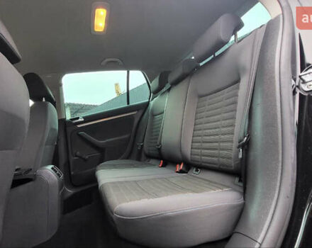 Черный Фольксваген Гольф, объемом двигателя 1.6 л и пробегом 237 тыс. км за 6500 $, фото 28 на Automoto.ua