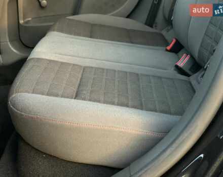 Чорний Фольксваген Гольф, об'ємом двигуна 1.6 л та пробігом 169 тис. км за 5999 $, фото 59 на Automoto.ua