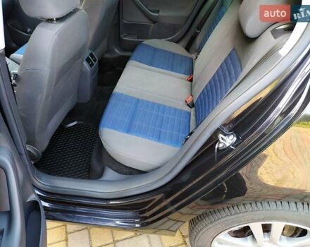 Черный Фольксваген Гольф, объемом двигателя 0 л и пробегом 206 тыс. км за 6400 $, фото 24 на Automoto.ua