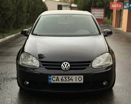 Черный Фольксваген Гольф, объемом двигателя 1.6 л и пробегом 290 тыс. км за 6350 $, фото 1 на Automoto.ua