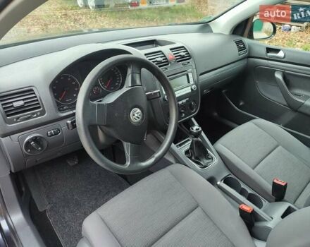 Фольксваген Гольф 2007 у Ямпіль на Automoto.ua Чорний Фольксваген Гольф, об'ємом двигуна 1.6 л та пробігом 189 тис. км за 6199 $, фото 11 на Automoto.ua