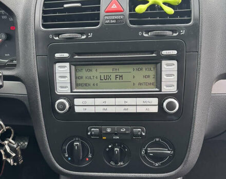 Чорний Фольксваген Гольф, об'ємом двигуна 1.4 л та пробігом 236 тис. км за 5850 $, фото 42 на Automoto.ua