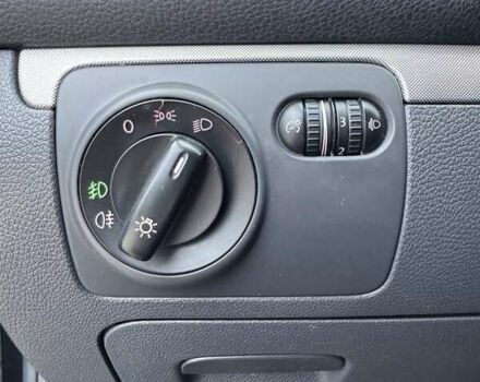 Черный Фольксваген Гольф, объемом двигателя 1.4 л и пробегом 252 тыс. км за 6200 $, фото 21 на Automoto.ua