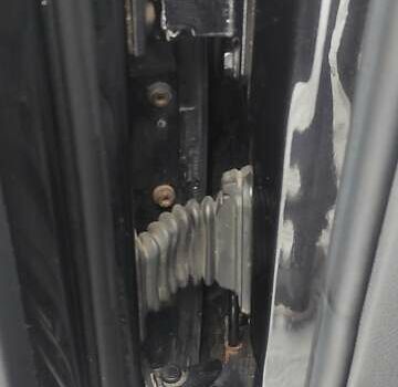 Черный Фольксваген Гольф, объемом двигателя 1.6 л и пробегом 207 тыс. км за 6200 $, фото 55 на Automoto.ua