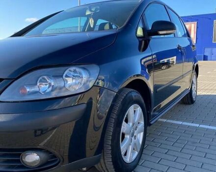 Черный Фольксваген Гольф, объемом двигателя 1.6 л и пробегом 141 тыс. км за 6600 $, фото 15 на Automoto.ua