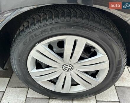 Черный Фольксваген Гольф, объемом двигателя 1.6 л и пробегом 196 тыс. км за 6200 $, фото 34 на Automoto.ua